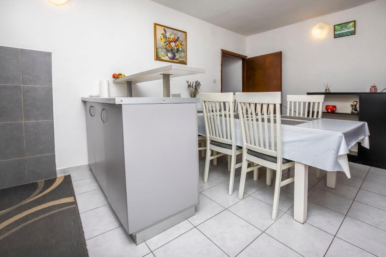 Apartments Ercegovic 로고즈니차 외부 사진